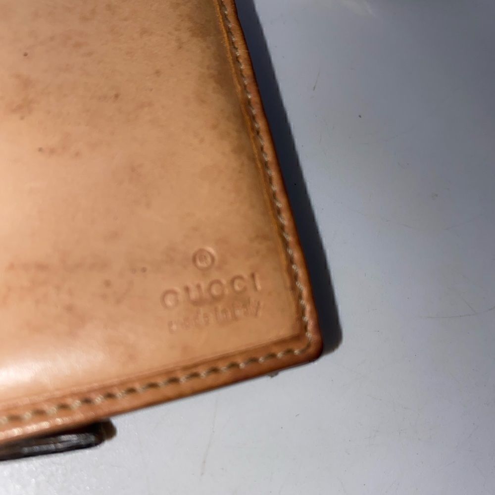 Authentic Gucci GG Logo Ling Clutch Wallet - Picture 10 of 10